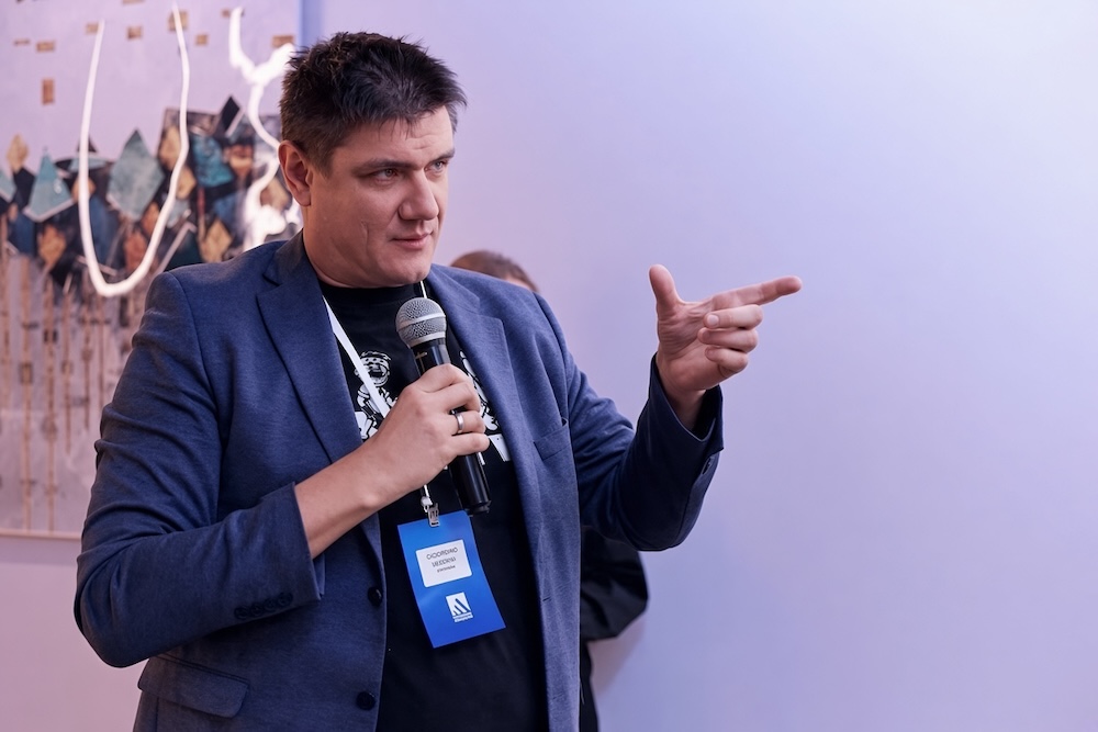 Валерий Сидоренко: «Борьба с ИИ-фейками начинается не с плашек» 